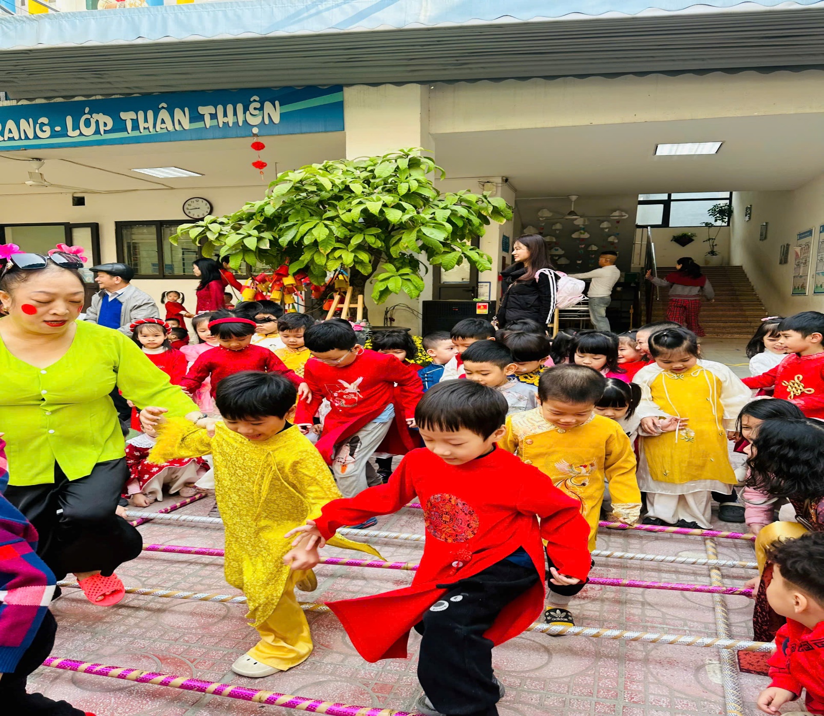 C:\Users\ADMIN\Desktop\ảnh a4. 2024-2025\ẢNH THÁNG 1\z6249380590910_fcaf43e0cd2e2567479eed697ab9015e.jpg