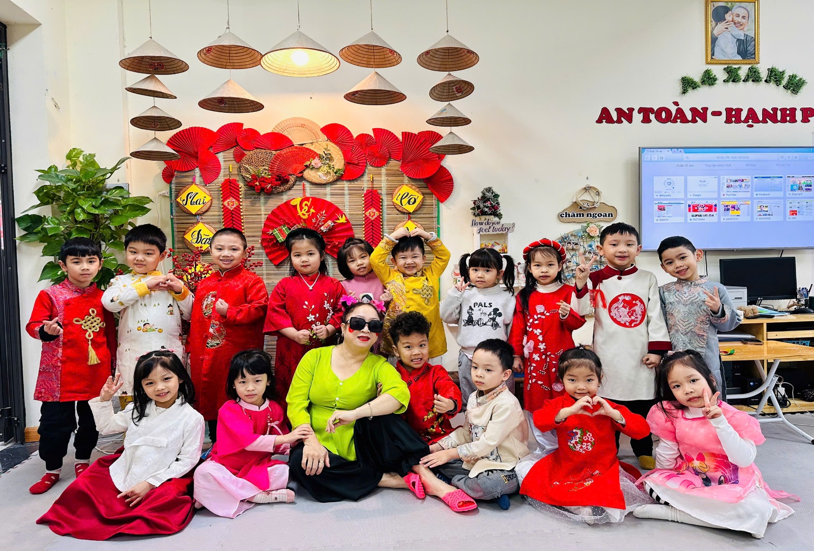 C:\Users\ADMIN\Desktop\ảnh a4. 2024-2025\ẢNH THÁNG 1\z6249382890179_1fa88de8b856c47a6777b5578cf6ebf5.jpg