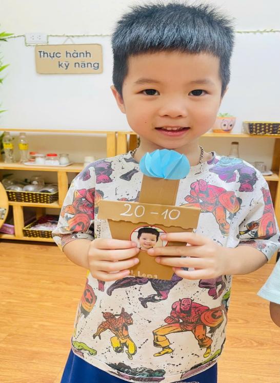 C:\Users\Admins\Desktop\Trang Nhung\Ảnh 20-10\4ad3a1c8-159e-45c6-957f-15d86e547b81.jpg