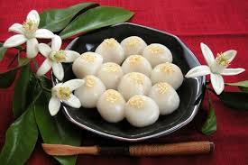 Tại sao Tết Hàn thực lại phải ăn bánh trôi bánh chay?