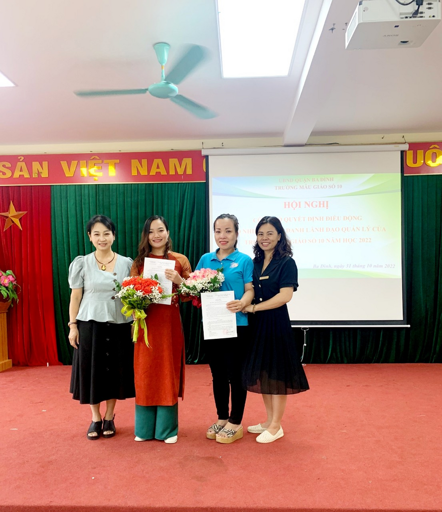 HỘI NGHỊ CÔNG BỐ QUYẾT ĐỊNH BỔ NHIỆM CHỨC DANH  CÁN BỘ QUẢN LÝ CHO TRƯỜNG MẪU GIÁO SỐ 10