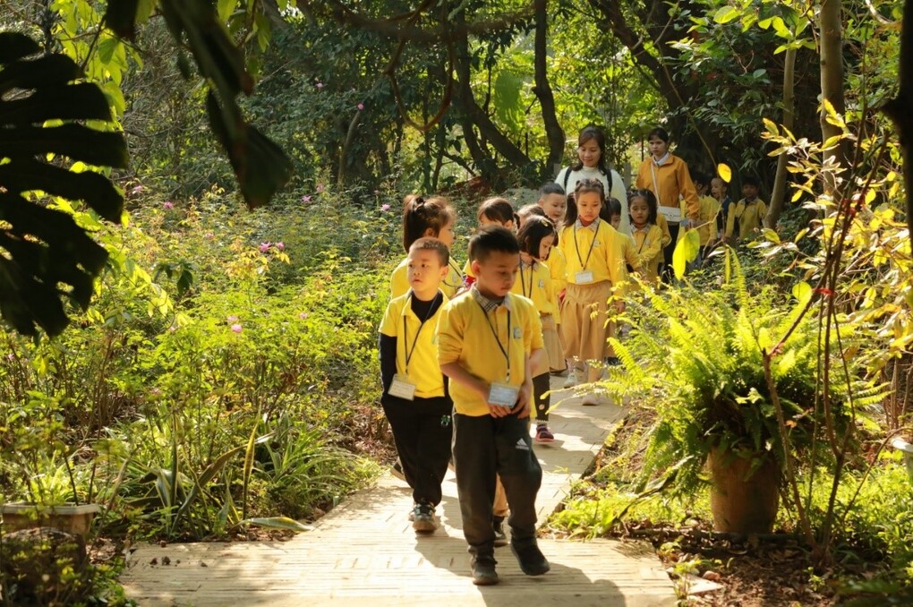 Một buổi tham quan khám phá trải nghiệm của các bé học sinh trường mẫu giáo Số 10