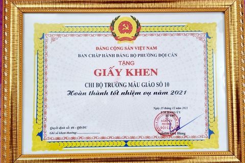 Trường Mẫu giáo Số 10 tham dự Hội nghị Tổng kết công tác xây dựng Đảng của Phường Đội Cấn