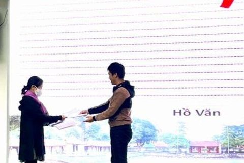 Lễ nhận màn hình LED sân khấu tại Trường Mẫu giáo Số 10 - quận Ba Đình.