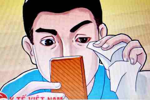 Cảnh giác nguy cơ mắc bệnh vi mạch võng mạc, đỏ mắt hậu Covid-19