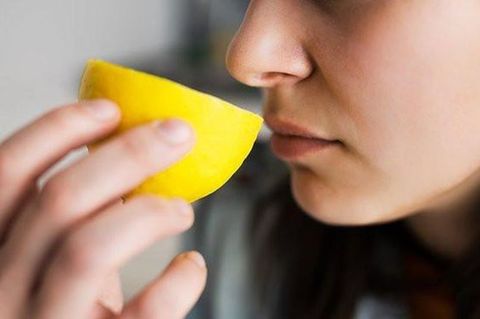 Bài tập ngửi mùi chữa mất mùi cho F0