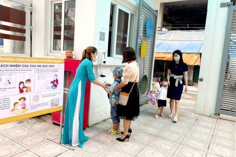 Học sinh trường Mẫu giáo Số 10 háo hức trong ngày đầu trở lại trường