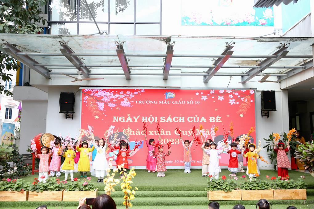 Trường Mẫu giáo Số 10 tổ chức ngày hội sách của bé chào đón xuân Quý Mão 20223