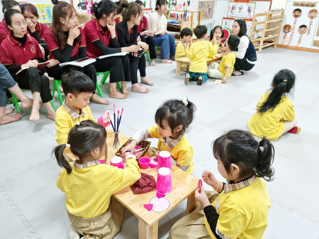 Chuỗi hoạt động kiến tập tập trung của sinh viên trường cao đẳng sư phạm trung ương tại Trường Mẫu giáo Số 10