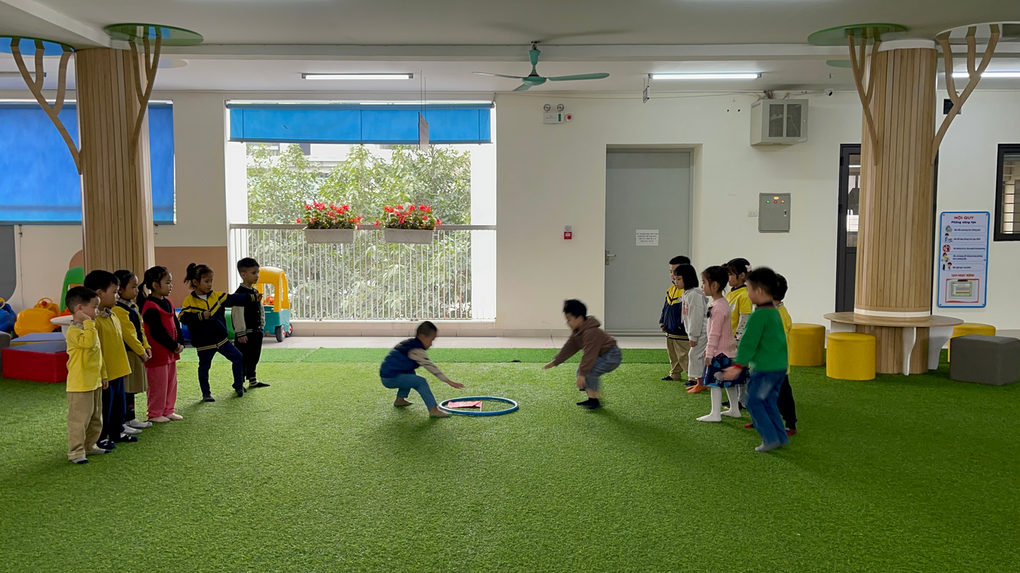 Trường Mẫu giáo Số 10 tổ chức cho trẻ chơi trò chơi dân gian trong dịp chào đón xuân Quý Mão 2023