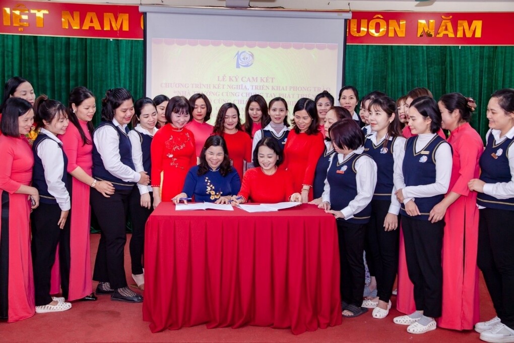 Hội nghị ký kết triển khai phong trào “Nhà trường cùng chung tay phát triển, thầy cô cùng chia sẻ trách nhiệm” giai đoạn 2023-2025 giữa trường Mẫu Giáo Số 10 quận Ba Đình và trường Mầm non tiên Phong huyện Ba Vì.