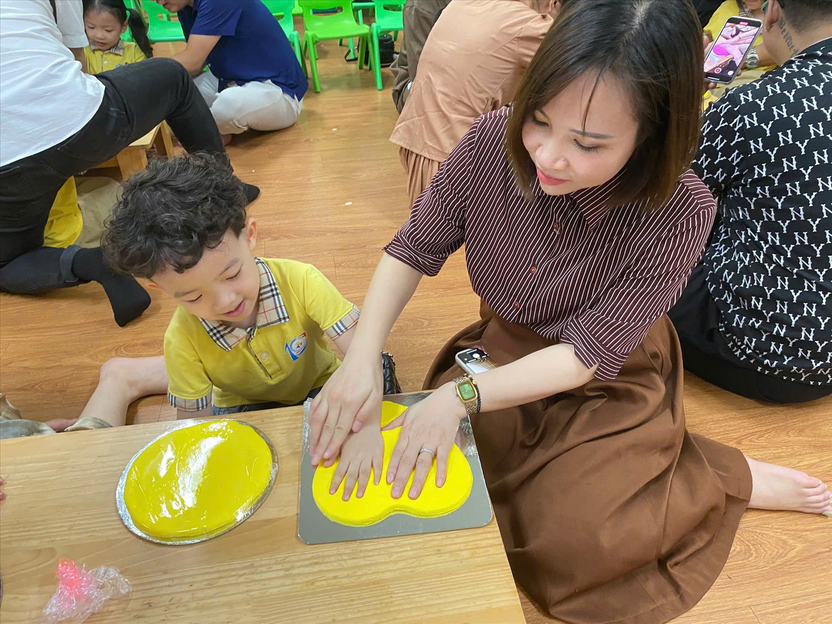 Tôi đã bật khóc và tự hỏi “ Đã bao lâu mình chưa về thăm mẹ”