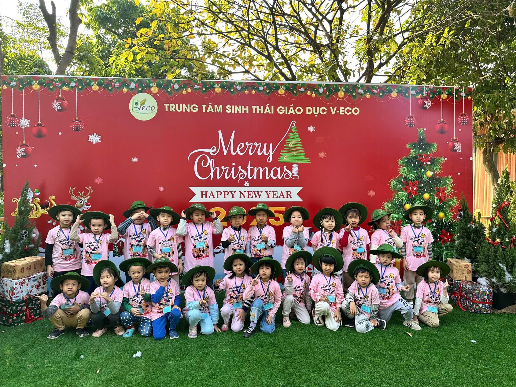 Một ngày ý nghĩa và đáng nhớ tại khu trải nghiệm V-ECO của các bé lớp MGL A5 trường Mẫu Giáo Số 10.