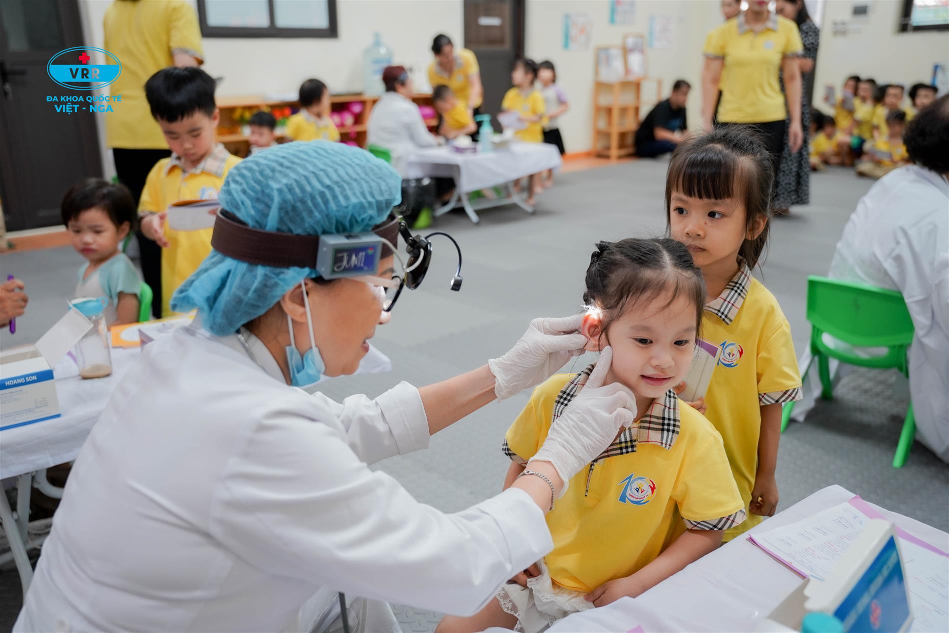 Trường Mẫu giáo Số 10 tổ chức khám sức khỏe đầu năm học 2025–2026 cho học sinh -  bước đệm cho hành trình phát triển toàn diện