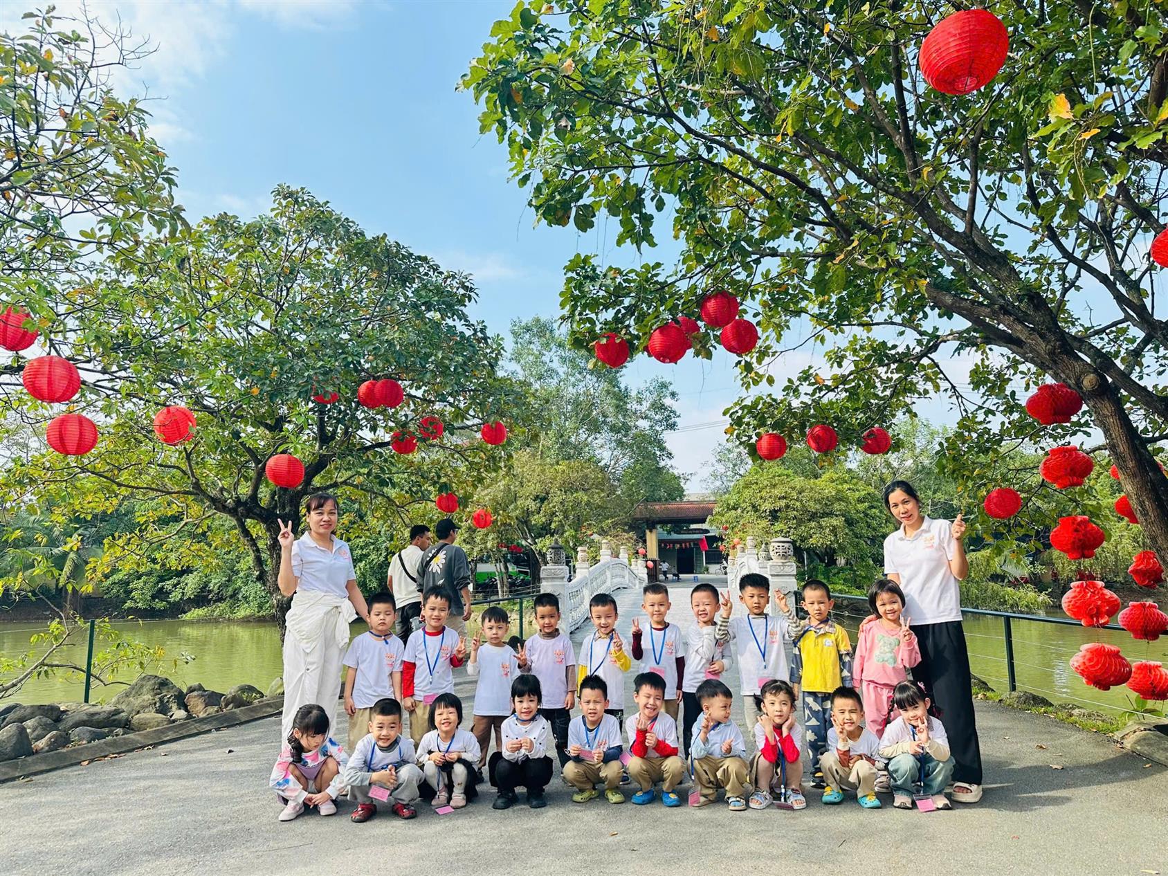 Các con lớp MGN – B3 Trường mẫu giáo số 10 tham gia hoạt động ngoại khoá tại Hoàng Long Resort Thạch Xá – Thạch Thất – Hà Nội.