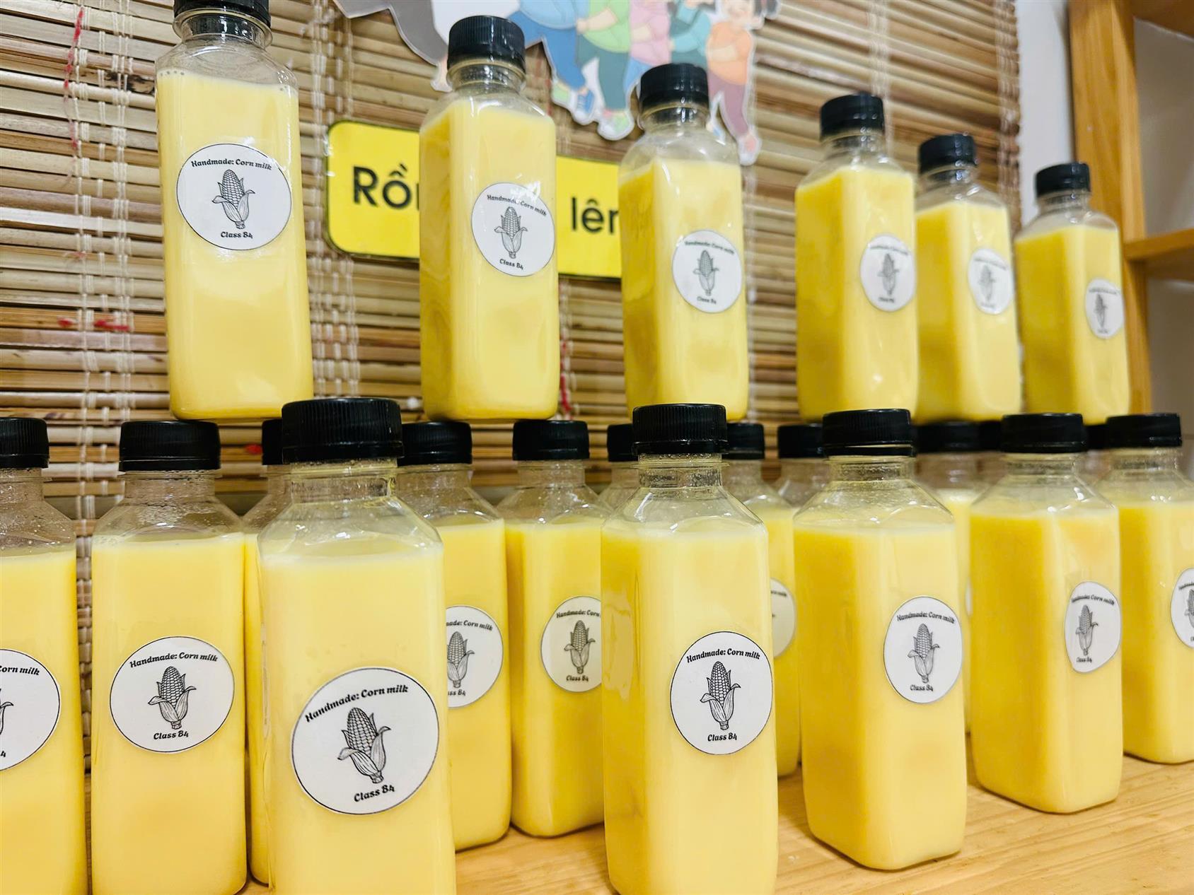 Lớp B4 hoạt động bé tập làm nội trợ – Trải nghiệm làm sữa ngô siêu thơm ngon