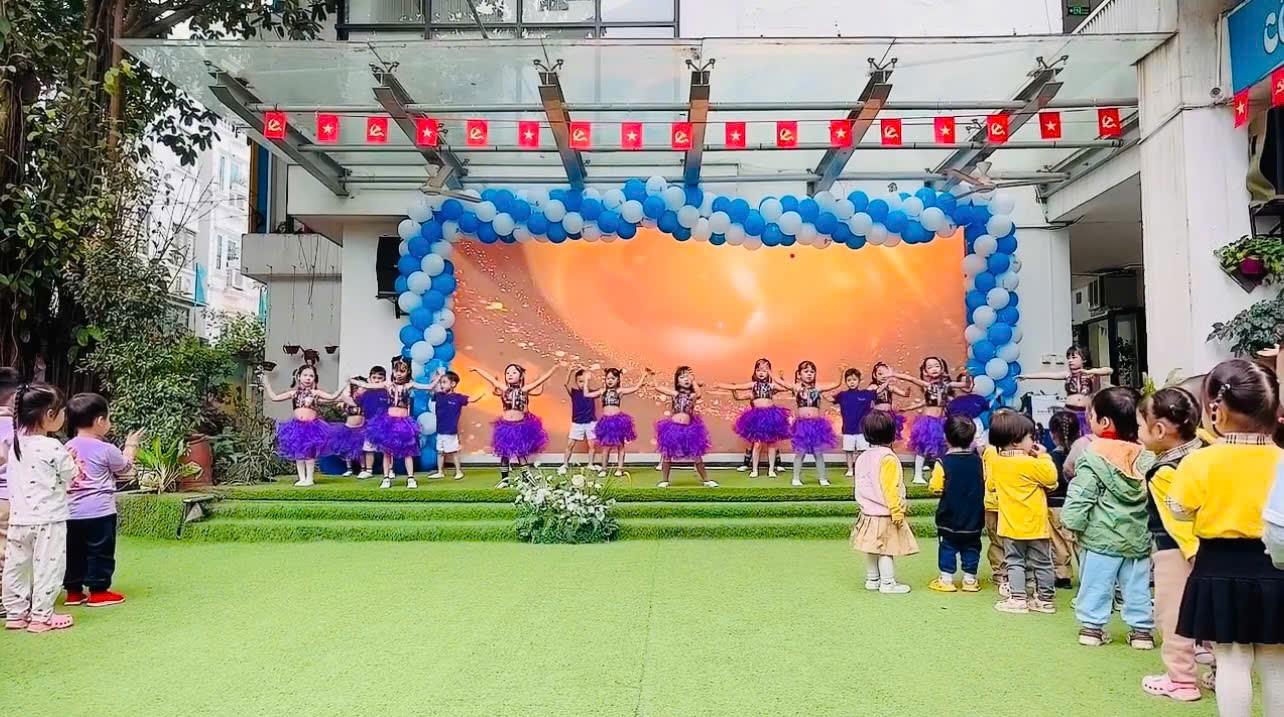 LỚP MẪU GIÁO LỚN A1 HÂN HOAN CHÀO ĐÓN NĂM MỚI 2026