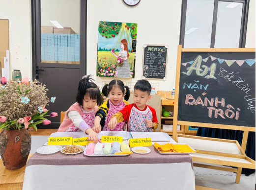 Các Bé lớp A1 với Tết Hàn Thực tại trường Mẫu giáo Số 10