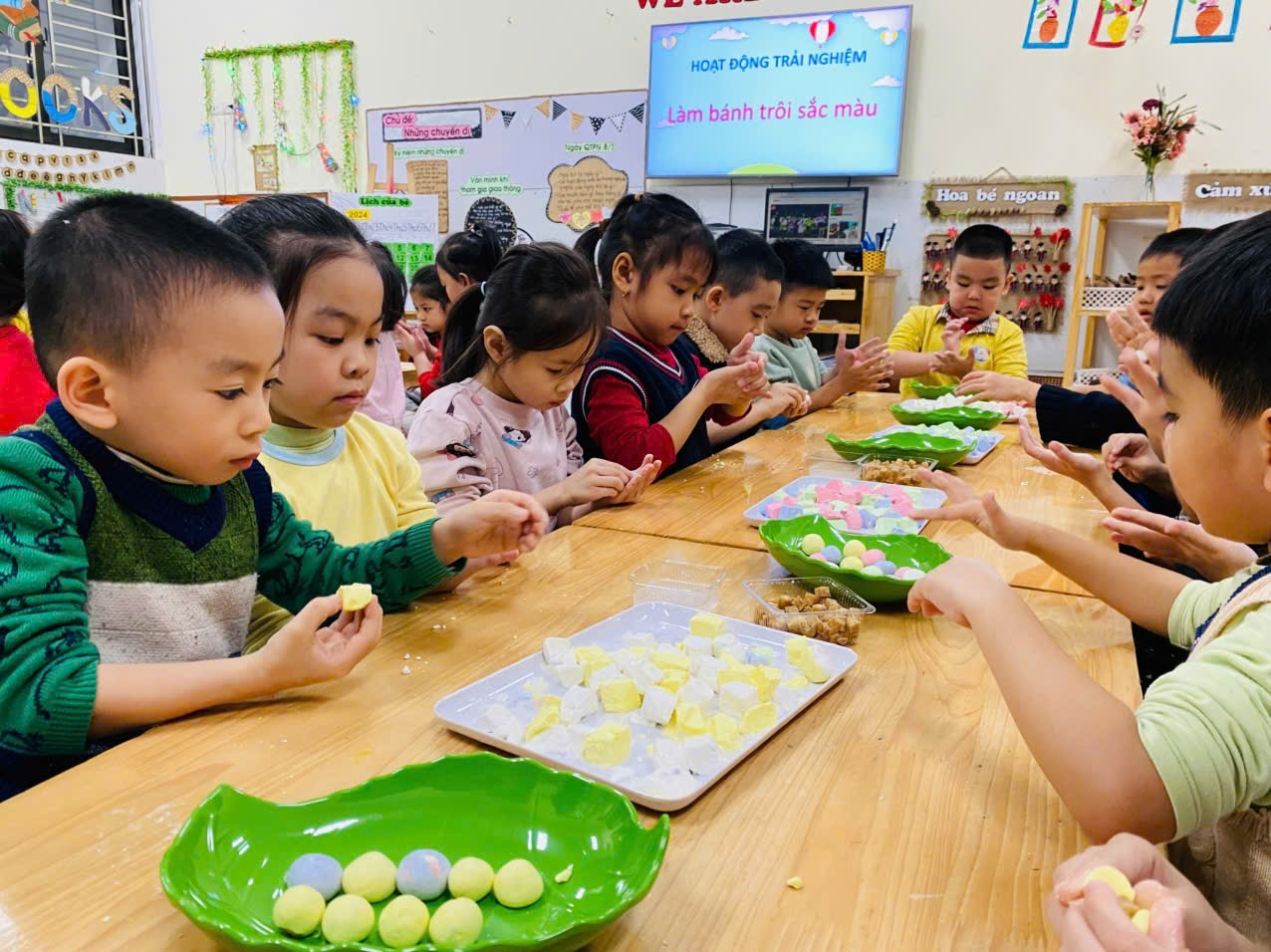 “Sắc màu hàn thực” của các bé lớp MGL A5 trường Mẫu Giáo Số 10