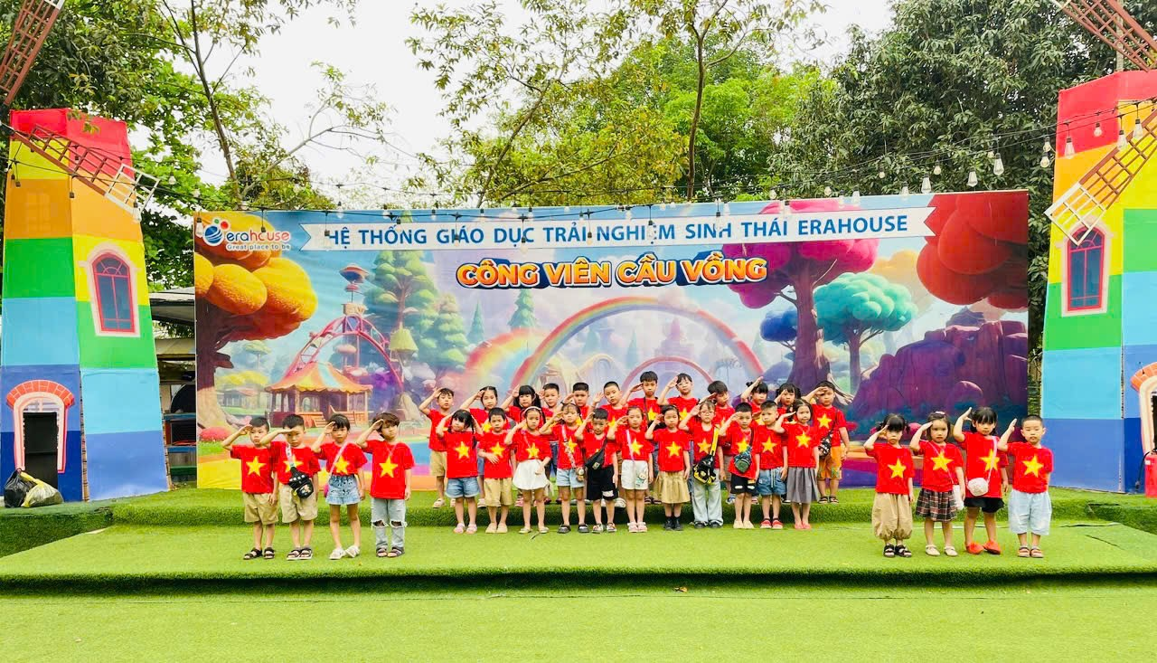 Các bé lớp A1 hòa mình với thiên nhiên tại “khu trải nghiệm công viên cầu vồng”