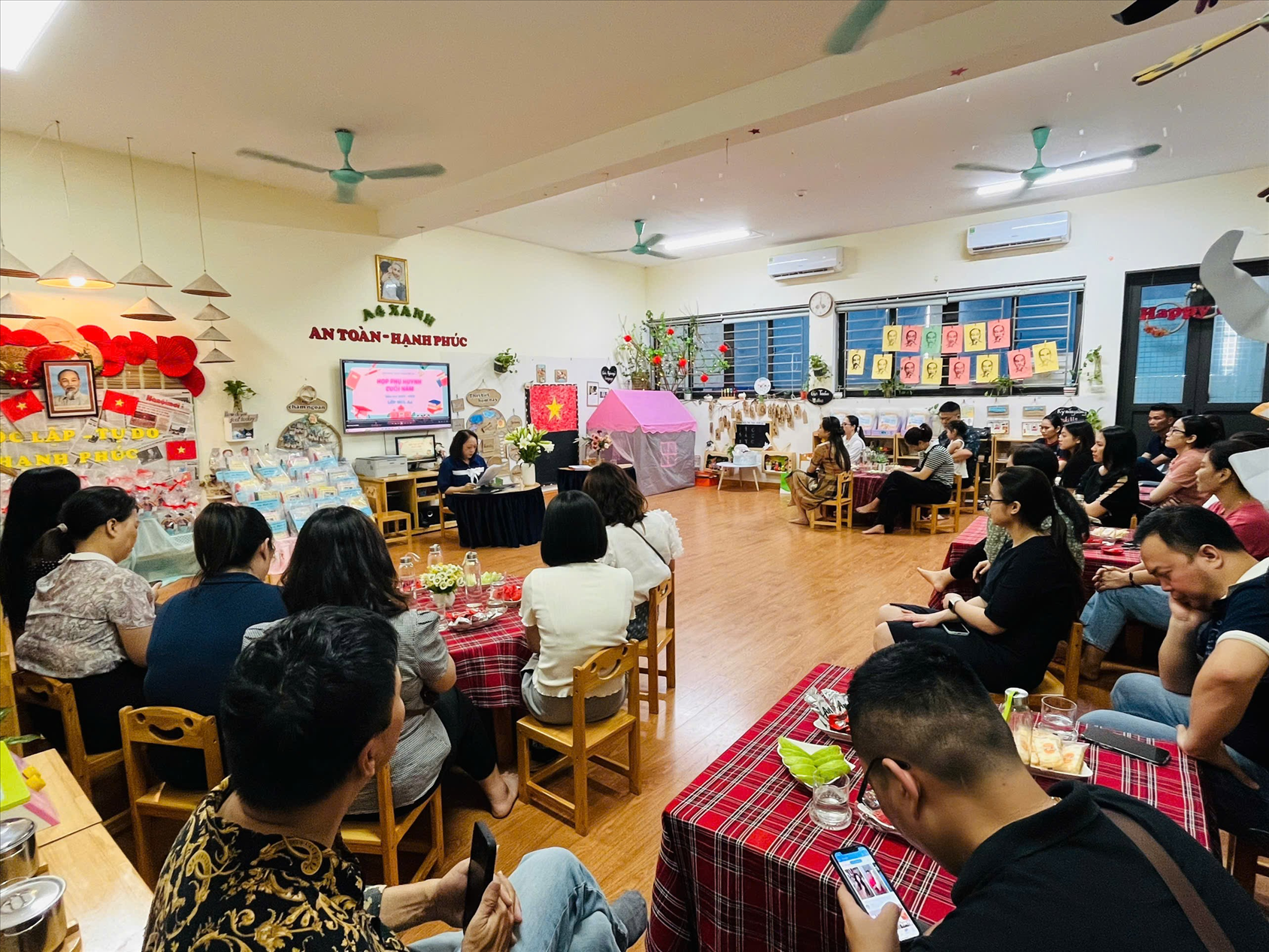 Buổi họp phụ huynh cuối năm – Lớp Mẫu giáo lớn A4: Đồng hành cùng con vững bước vào lớp Một!