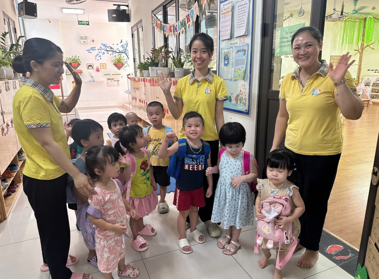 Hân hoan chào đón các con đến với lớp MGB C2