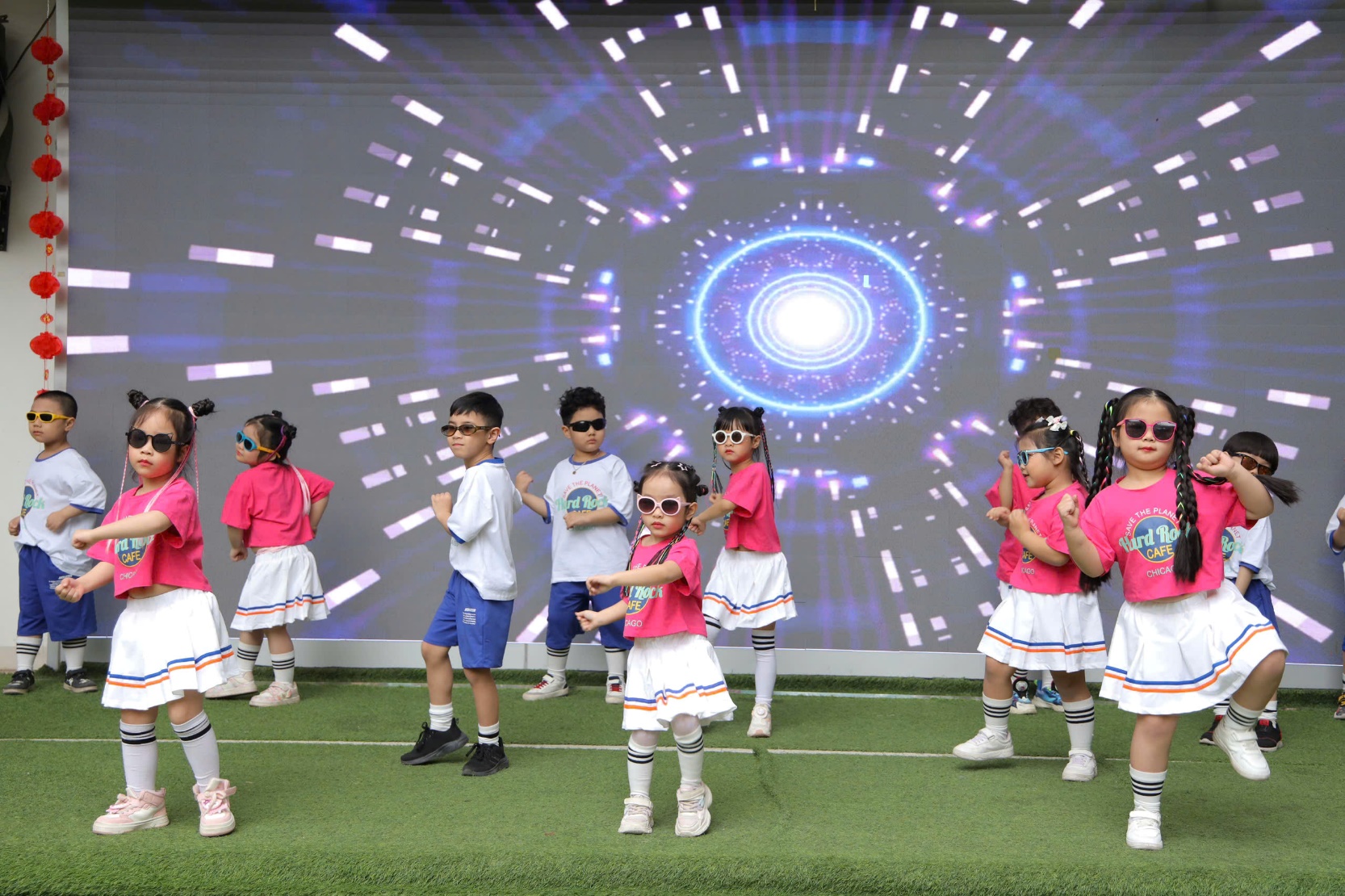 C:\Users\ADMIN\Desktop\ảnh a4. 2024-2025\Bé khỏe, bé ngoan\z6316500468597_22ef760401e8c7fe24009e80b328969f.jpg