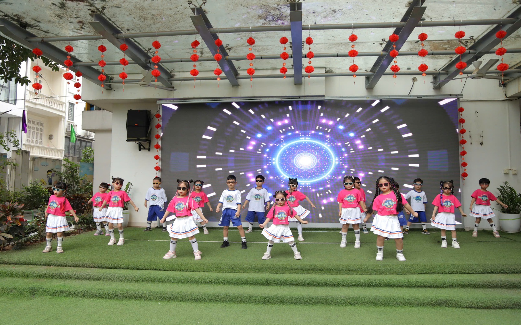 C:\Users\ADMIN\Desktop\ảnh a4. 2024-2025\Bé khỏe, bé ngoan\z6316500608282_569a56da459f5ae6e18b9291a953628f.jpg